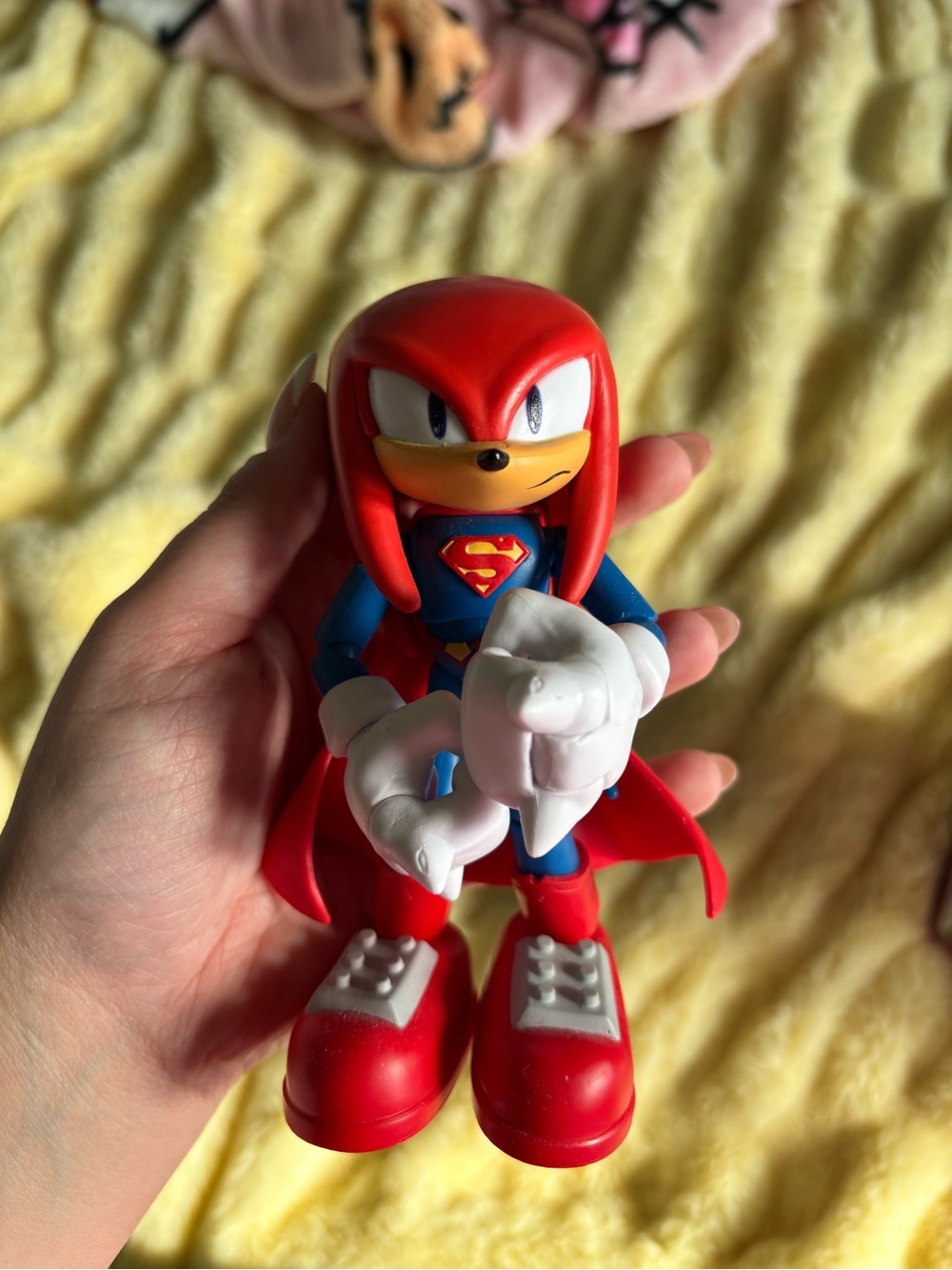 Superman knuckles sonic the hedgehog